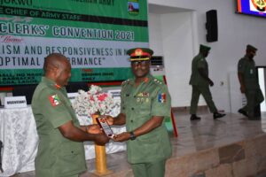 COAS-Task-Over-400-Nigerian-Army-Chief-Clerks-1-300x200.jpeg