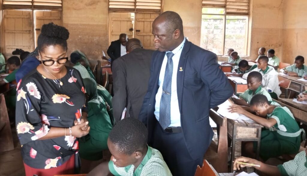 Mr. Adeniyi (right) monitoring the ongoing BECE in Oyo State (1)