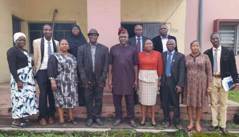 Commissioner-for-Education-5th-right-with-management-team-of-OYOSUBEB