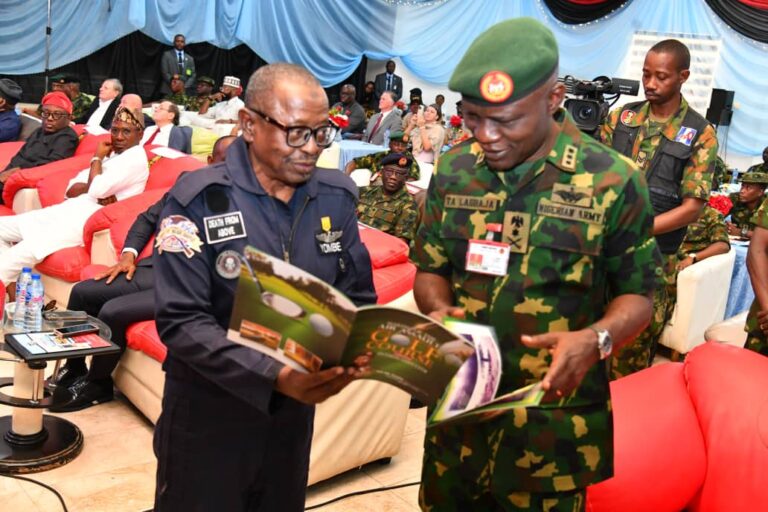 FG-SUPPORTS-NIGERIAN-ARMY-1