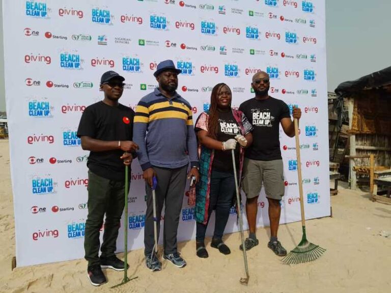 STERLING-ONE-FOUNDATION-CLEANS-UP-ALPHA-BEACH-1