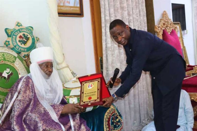 SULTAN-EMIR-OF-ILORIN-BACK-OLUKOYEDE-3