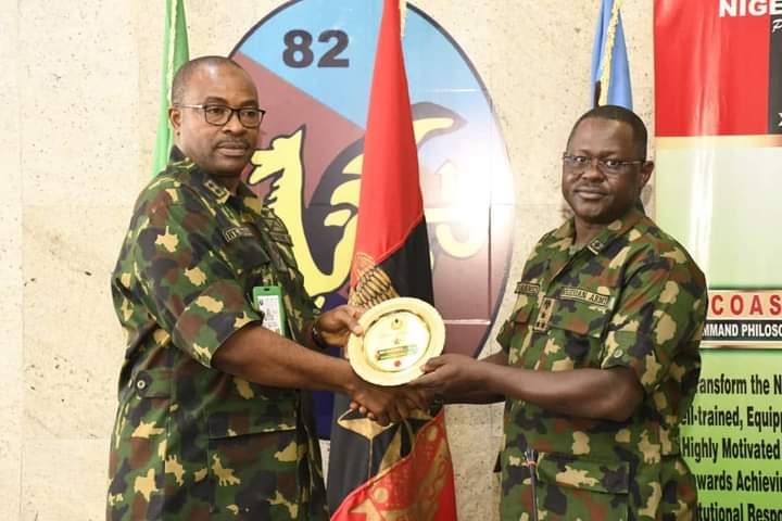 GOC 82 DIVISION NIGERIAN ARMY COMMENDS NYSC (1)