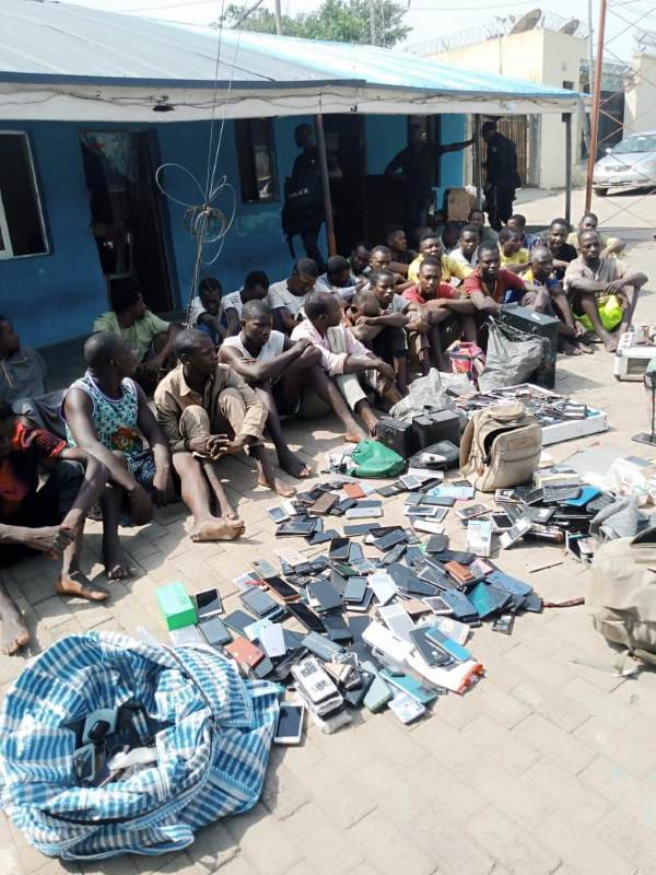 FCT POLICE RAIDS CRIMINAL HIDEOUTS (1)