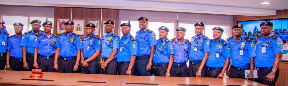 IGP CHARGES COMMANDANTS (2)