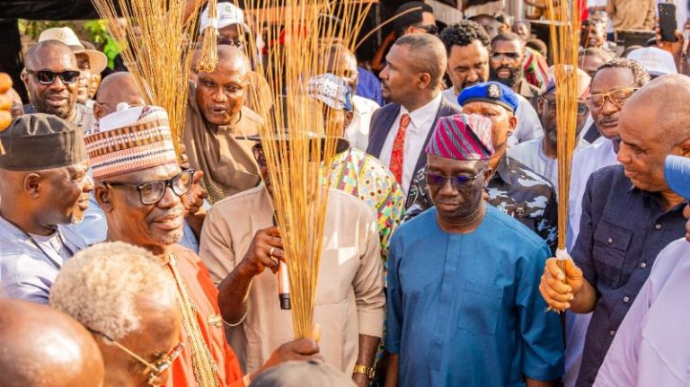 GOV OKPEBHOLO PLEDGES