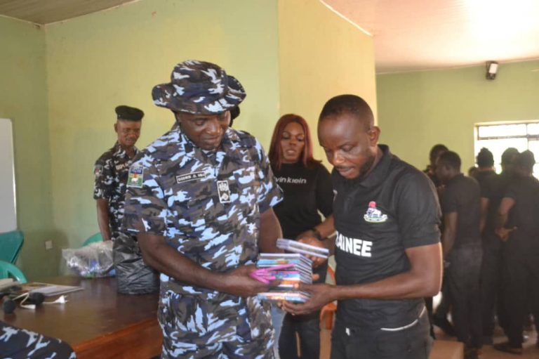 POLICE TO COMMENCE TRAINING