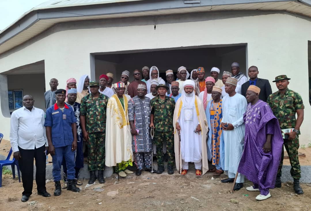 6 BRIGADE HOLDS PEACE MEETING WITH FULANI 2