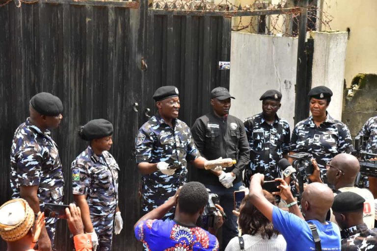LAGOS POLICE DISMANTLE NOTORIOUS 1