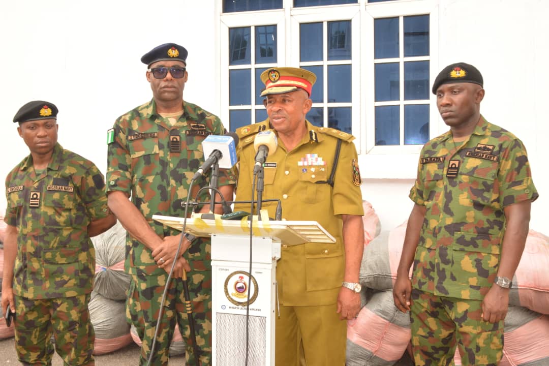 NNS BEECROFT INTERCEPTS VAN LADEN 1