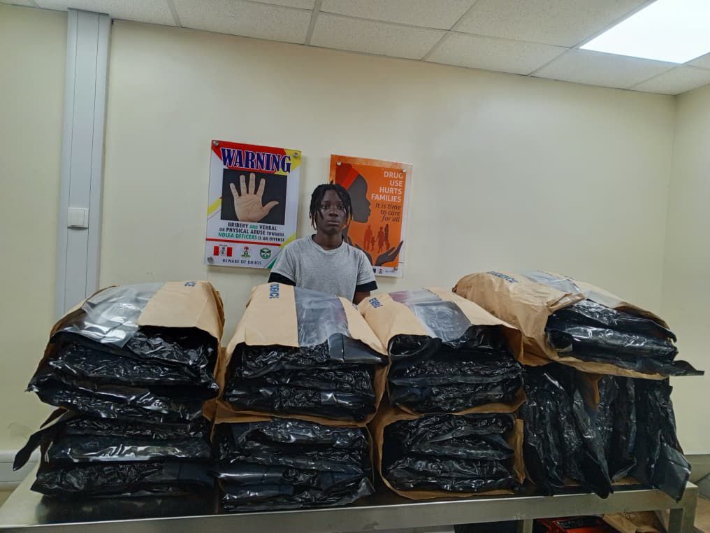 NDLEA OPERATIVES BURST COLOS LAB IN LAGOS 5